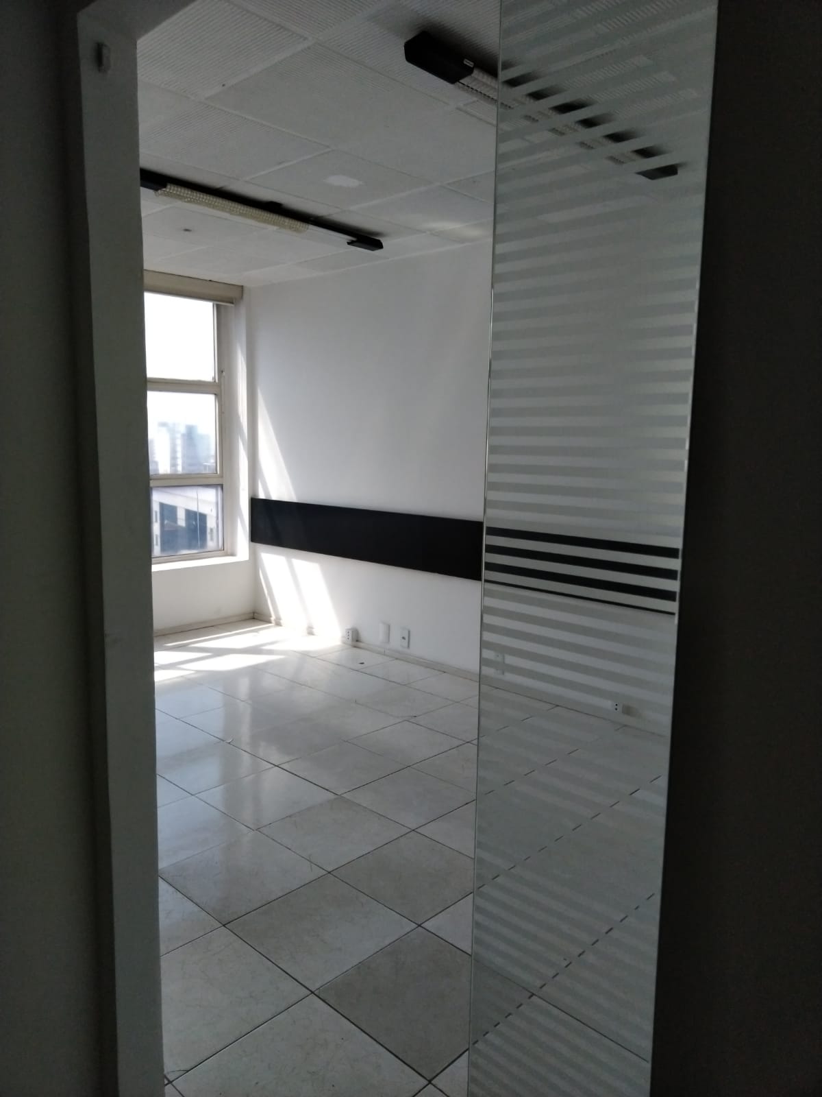 Escritório para aluguel e venda tem 42 metros quadrados em Bela Vista - São Paulo - SP