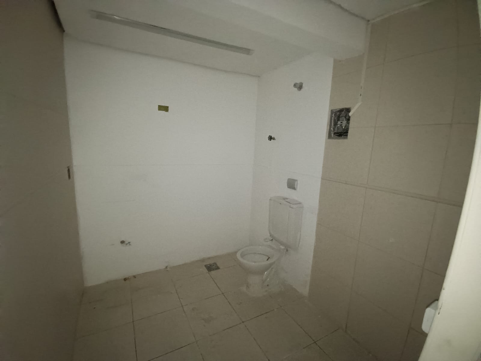 Sala Comercial e 3 banheiros para Alugar, 100 m² por R$ 5.500/Mês